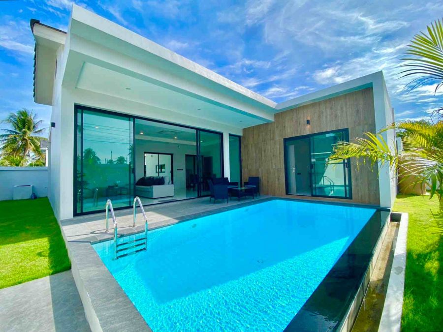 - ให้เช่า บ้านเดี่ยว 3 ห้องนอน พร้อมสระว่ายน้ำ หนองปลาไหล ใกล้ รร. นานาชาติ