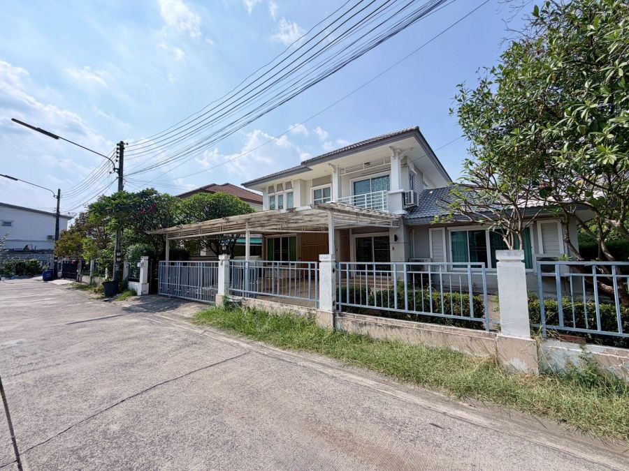 - บ้านพฤกษาวิลเลจ พริวิเลจ วงแหวนฯ-รามอินทรา ตำบลบึงคำพร้อย อำเภอลำลูกกา จังหวัดปทุมธานี