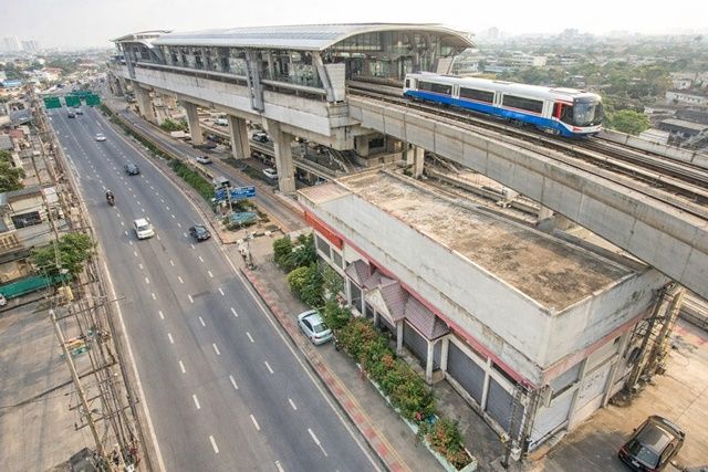 - สุขุมวิท83 BTSปากน้ำ ที่ดินพร้อมอาคาร 3ชั้น 5นอน 4น้ำ ใกล้ BTS ศรีนครินทร์ 500 ม. และหอชมเมืองสมุทรปราการ 1ไร่ 1000 ตร.ม.