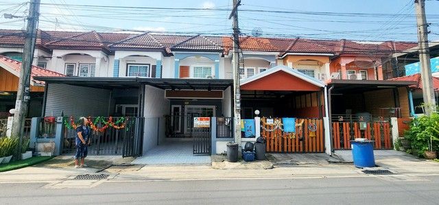 - ม.เปี่ยมสุข ถนนสุขาประชาสรรค์ 2 ซอย 44 ต.บางพูด อ.ปากเกร็ด จ.นนทบุรี