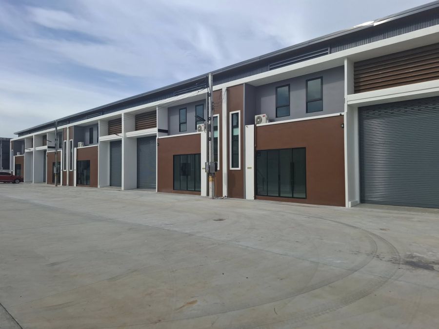 - โกดังให้เช่า โรงงานให้เช่า พร้อมสำนักงาน ลำลูกกาคลอง 3 ปทุมธานี