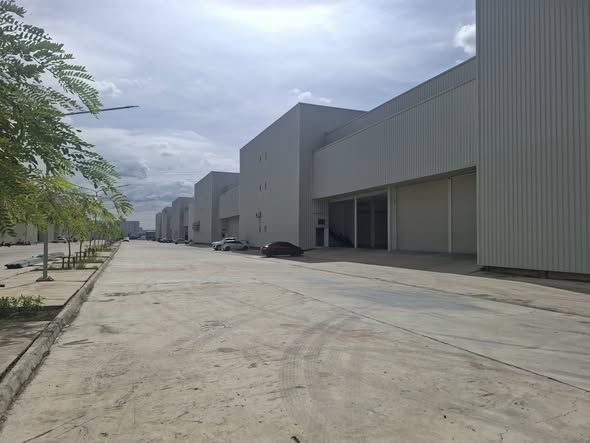 - โรงงานให้เช่า พร้อมสำนักงาน 3 ชั้น พื้นที่สีม่วง อ.คลองหลวง ปทุมธานี