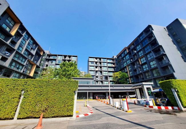 - ขายและให้เช่าคอนโด ดิ เอ็กซ์เซล กรูฟ ซอยลาซาล 52 เนื้อที่ 27.52 ตร.ม. 1 นอน 1 น้ำ