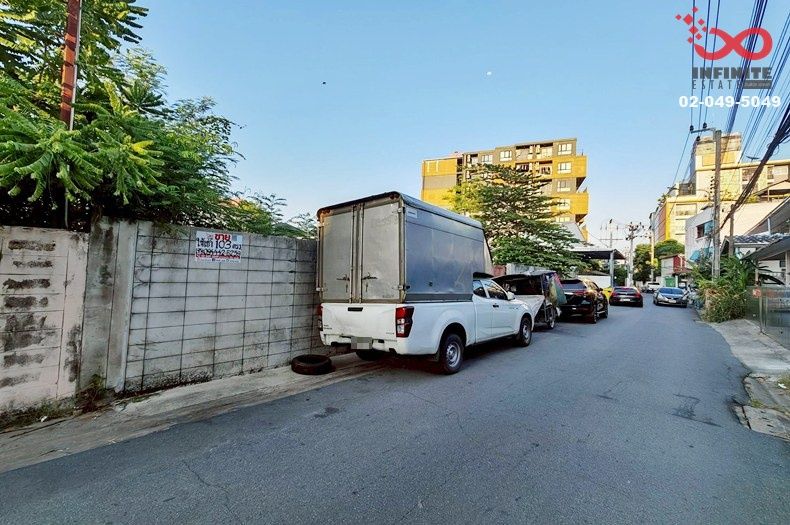 - ให้เช่าที่ดิน ถนนรัชดาภิเษก ซอย 20 มิถุนา ห้วยขวาง 103ตร.ว. ใกล้ MRT สุทธิสาร