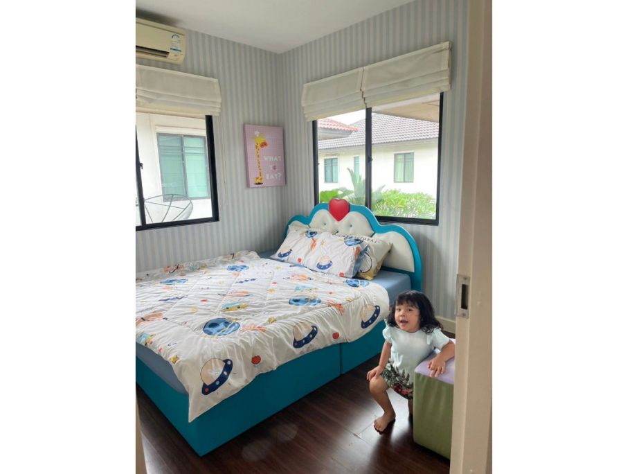 - โครงการ พร้อมพัฒน์ ไพร์ม ปัญญาอินทรา 3 นอน 3 น้ำ จอดรถ 2 คัน ใกล้แฟชั่นไอส์แลนด์ โรงเรียนสาธิตพัฒนา