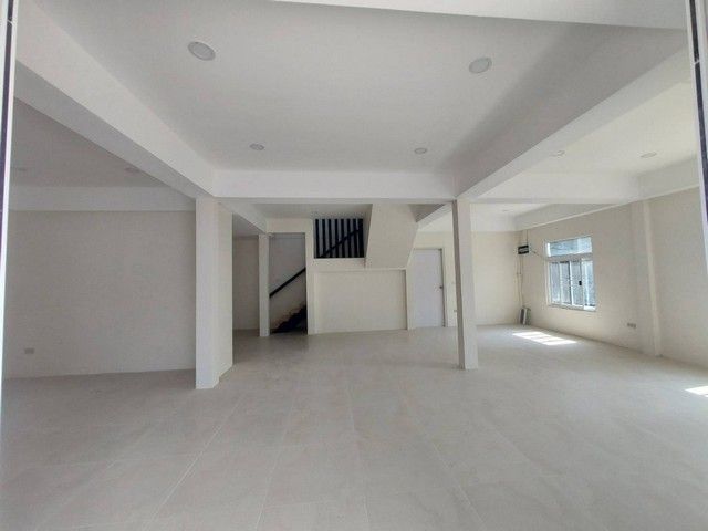 - ให้เช่าบ้านเดี่ยว ซอย ปรีดีพนมยงค์ 26 ใกล้ BTS พระโขนง เนื้อที่72 ตร.ว. ใกล้ max value สุขุมวิท 71