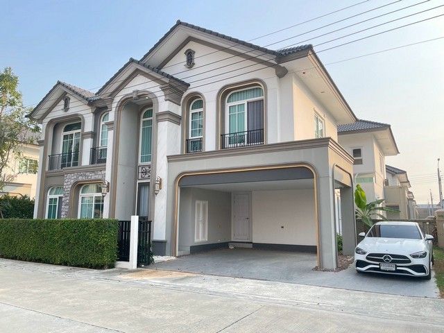 - ให้เช่าบ้านเดี่ยว 5 ห้องนอน 5 ห้องน้ำ หมู่บ้าน Grandio Bangna KM.5 พร้อมเข้าอยู่ รับคนจีน สัตว์เลี้ยง