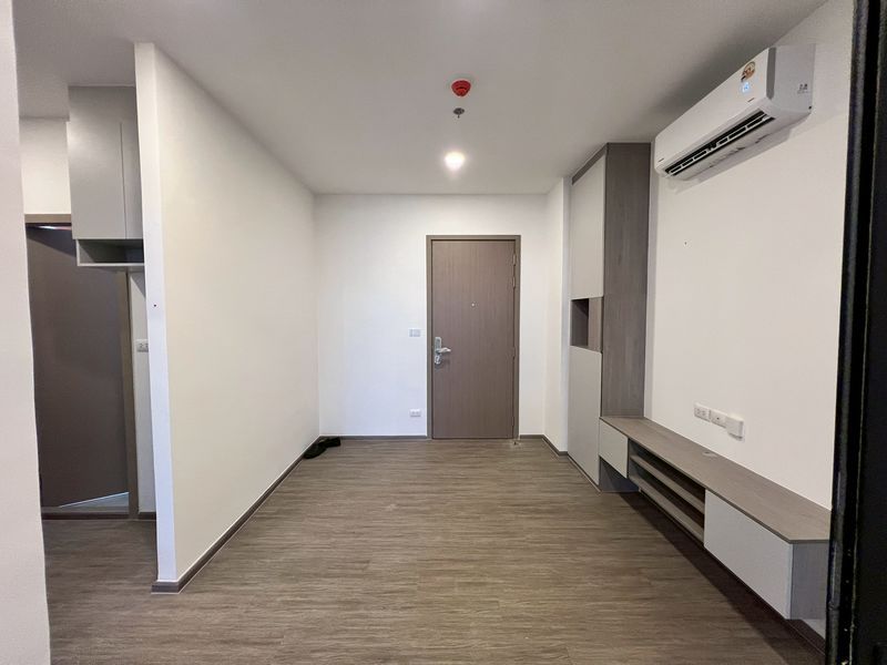 - ขายถูกมาก!! คอนโดออริจิ้นเพลย์ บางแสน ชั้น 20 ห้องมุม วิวทะเล ใกล้ ม.บูรพา ห้างแหลมทอง ติดถนนลงหาดบางแสน