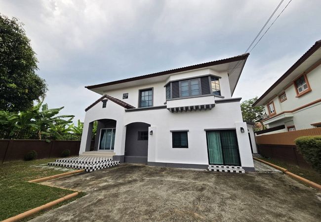 - ขายบ้านเดี่ยว หมู่บ้านราชพฤกษ์ บางบอน 4 เนื้อที่ 100 ตร.ว. 2 ชั้น 3 นอน 3 น้ำ