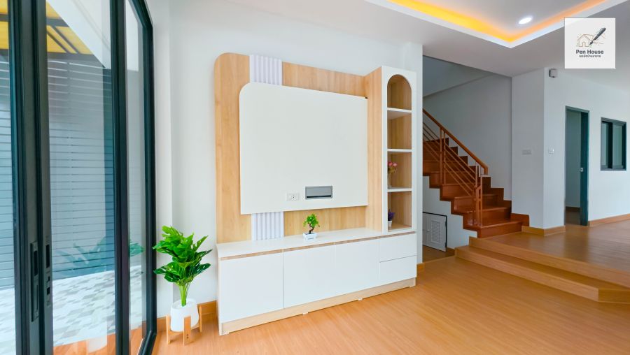 - ขายทาวน์เฮ้าส์ 2 ชั้น หมู่บ้านรื่นฤดี 5 ทำเลมีนบุรี บ้านสวย ฟังก์ชันครบ รีโนเวทพร้อมอยู่