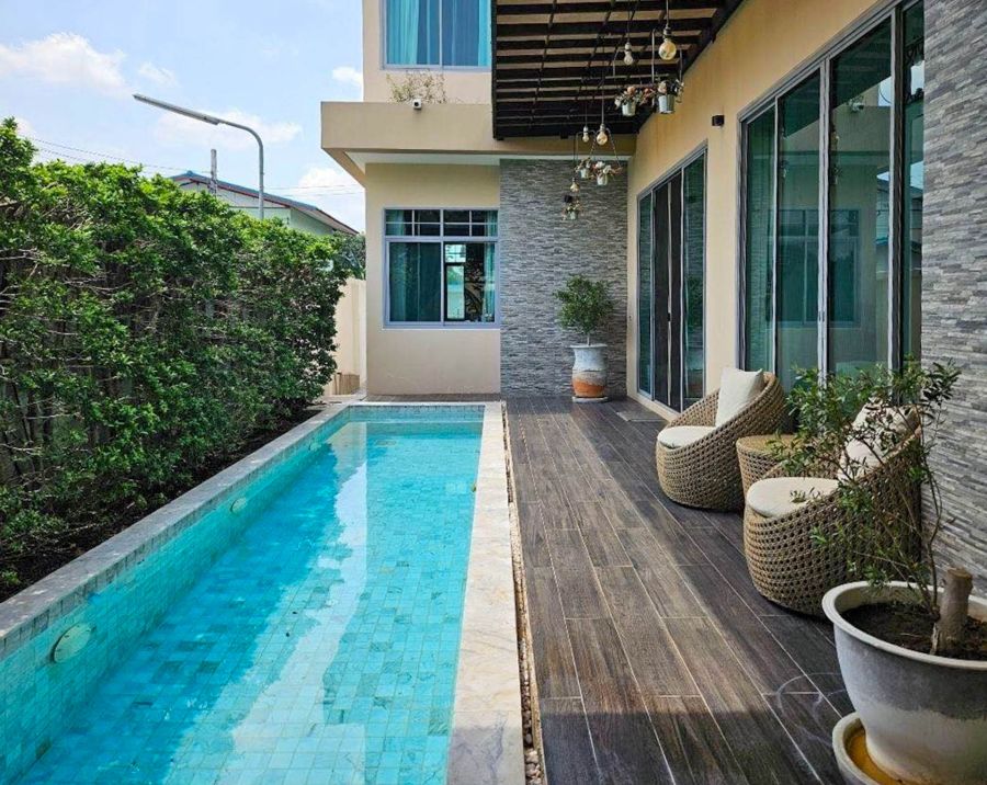 - ขาย/เช่า บ้านเดี่ยวหรู โซนราชพฤกษ์ | 3 ห้องนอน 4 ห้องน้ำ พื้นที่ใช้สอย 400 ตร.ม.
