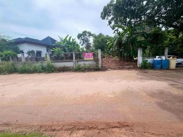 - ทะเล ก็แค่ปากซอย ขายด่วน ที่ดิน ตรงข้าม Sunflower Residence หาดแหลมแม่พิมพ์ แกลง ระยอง 2.6 ลบ. ฟรีโอน