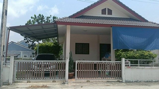 - ขายบ้านเดี่ยว หมู่บ้านวโรรส หนองละลอก นิคมพัฒนา ระยอง