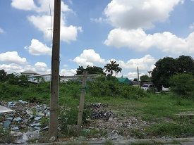- ขายที่ดินติดสถานีรถไฟฟ้าวัดเสมียนนารี ถนนกำแพงเพชร 6 แขวง ลาดยาว เขตจตุจักร กรุงเทพมหานคร เนื้อที่ 7-0-72 ไร่