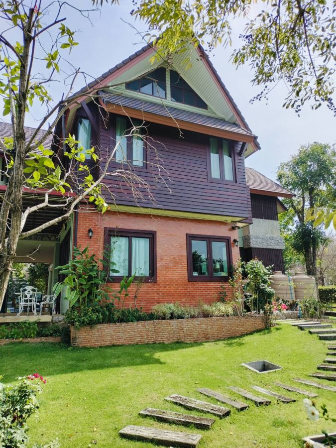 - บ้านเดี่ยว 2 ชั้น ไม้สัก 300 ตารางวา เขาใหญ่ ปากช่อง นครราชสีมา วิวร้อยล้าน