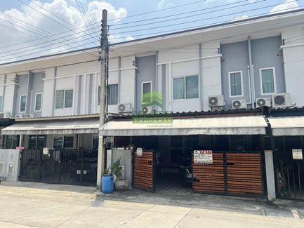 - ขายทาวน์เฮ้าส์ หมู่บ้าน กัสโต้ เพชรเกษม ทวีวัฒนา Gusto Petchkasem-Taweewattana เนื้อที่ 21.60 ตร.ว ทำเลดี ใกล้สนามหลวง 2
