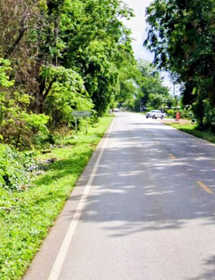 - ที่ดินทำเลทอง ติดถนนสายหลัก ราคาถูก อ.น้ำปาด อุตรดิตถ์