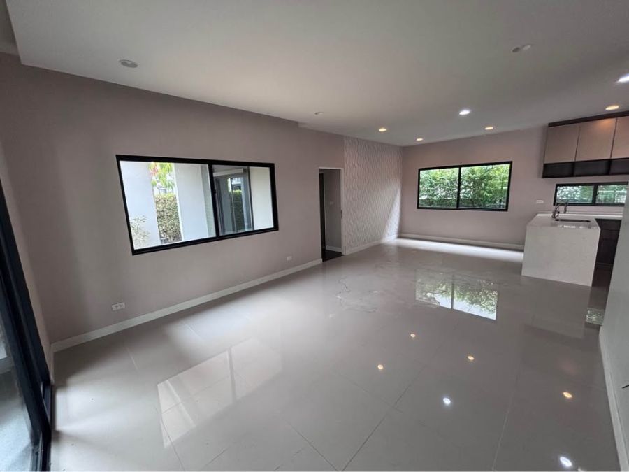 - บ้านเดี่ยวให้เช่า ลำลูกกา คลอง 5 4ห้องนอน 6ห้องน้ำ