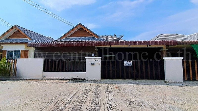 - บ้านแฝด บงกช ธาราวิลล์ พานทอง สภาพใหม่ ราคาถูกที่สุดในโครงการ