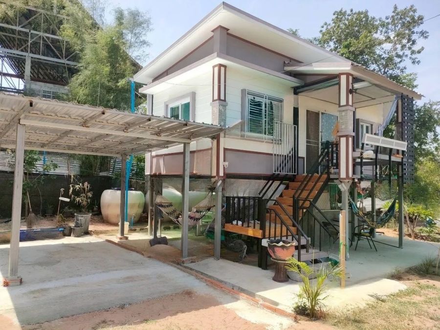 - ขายด่วน! บ้านพร้อมที่ดินผืนสวย + แถมรถยนต์ ทำเลทองใกล้ "อ่างเก็บน้ำซับประดู่" อ.สีคิ้ว จ.นครราชสีมา