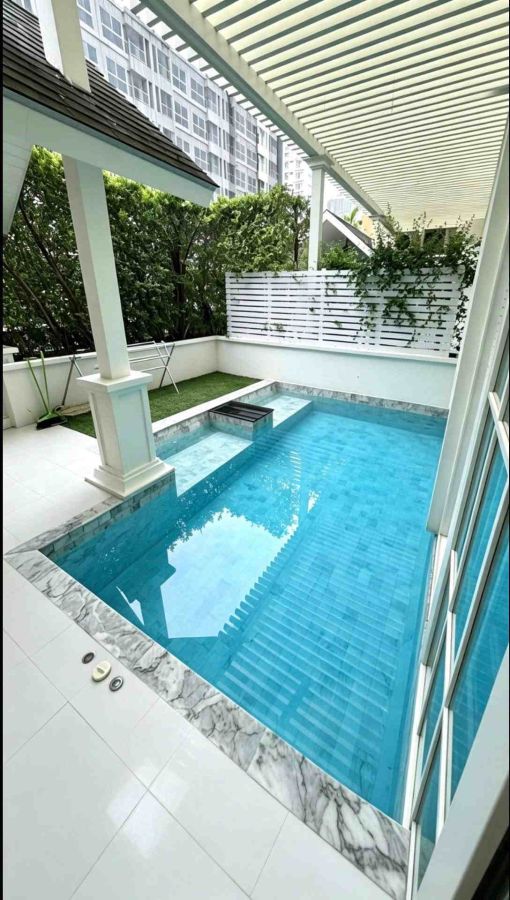 - ปล่อยเช่า / ขาย GRAND FLORIDA Pattaya สระว่ายน้ำส่วนตัว (Private Pool)