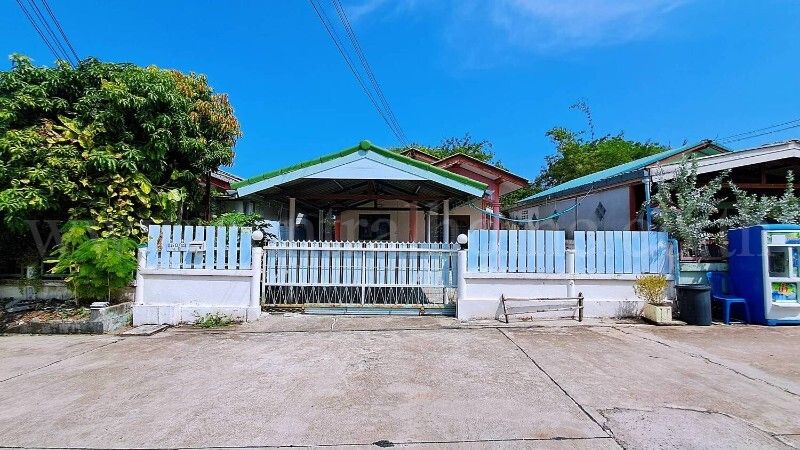 - บ้านแฝด หมู่บ้าน ร่วมใจมีสุข บางละมุง ราคาถูกสุดในโครงการ