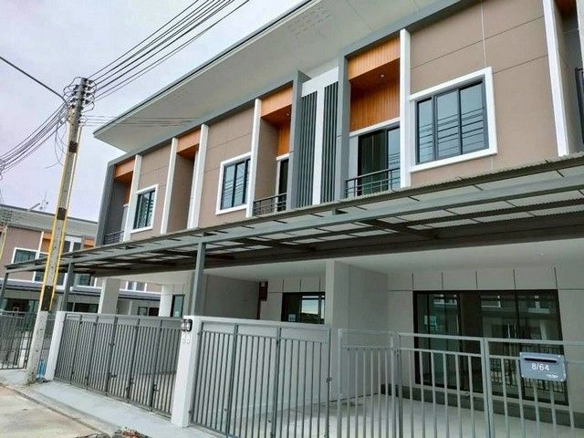 - ให้เช่าบ้านใหม่ พร้อมเฟอร์นิเจอร์ สุขุมวิท-บางแสน พร้อมวิวด้านหลังบ้านหลักล้าน บรรยายกาศดี