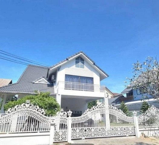 - ให้เช่าและขายบ้านเดี่ยว มบ.คันทรีโฮม1 ขนาด 99 ตรว 3นอน เฟอร์นิเจอร์ครบ พร้อมเข้าอยู่ ใกล้เจพาร์ค ใกล้นิคมแหลมฉบัง ศรีราชา ชลบุรี