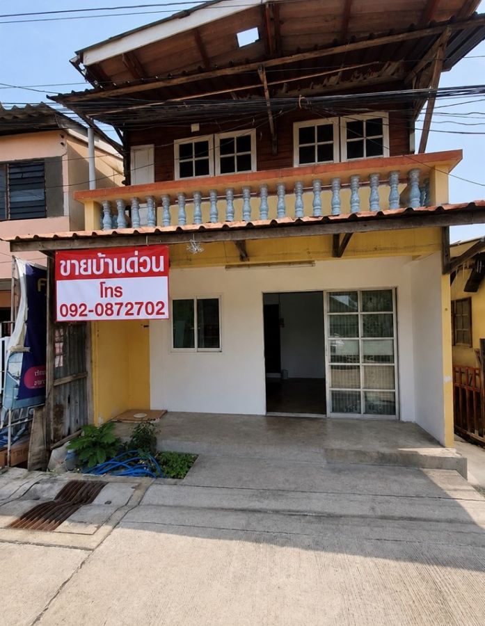 - ขายบ้าน 2 หลัง ในที่ดินเดียว ทำเลทอง ย่านรามอินทรา เหมาะลงทุนและอยู่อาศัย