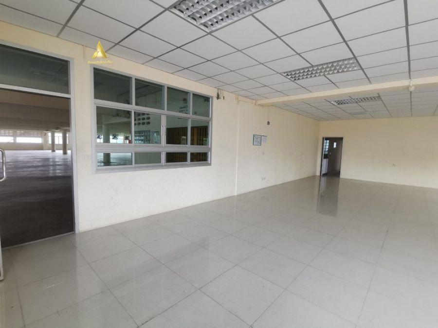 - ให้เช่ารงงานพร้อมอาคาร 3 ชั้น ที่ดิน 560 ตรว. พื้นที่ใช้สอย 4,326 ตรม. พื้นที่สีม่วง สุขสวัสดิ์ พระประแดง