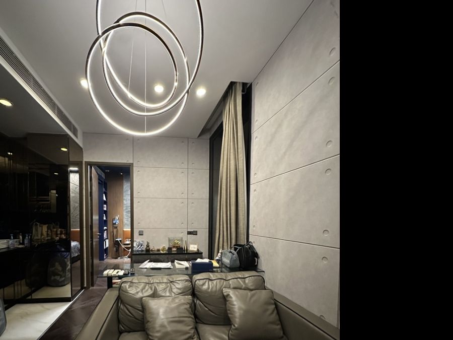 - ขายด่วน THE ESSE SUKHUMVIT 36 ขนาดห้อง 43.35 ตร.ม. เป็นขนาดห้อง limited หายาก ในโครงการขายหมดแล้ว ราคาต่ำที่สุดในตลาดตอนนี้ 14 ล้าน
