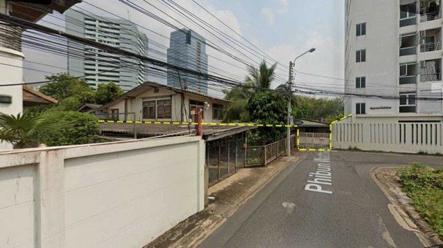 - ขายที่ดินแถมสิ่งปลูกสร้าง ซอยพิบูลวัฒนา3 ถนนพระราม6
