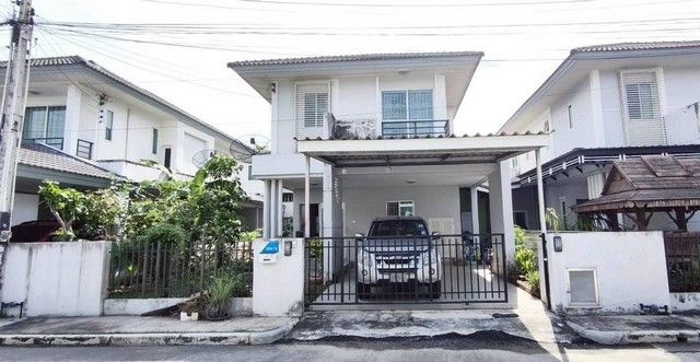 - ให้เช่าบ้านเดี่ยว2ชั้นศรีราชา หมู่บ้านเดอะวิสต้า พร้อมอยู่ ใกล้ท่าเรือแหลมฉบัง ใกล้ไทยออยล์ ศรีราชา ชลบุรี
