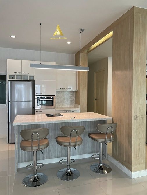 - ให้เช่าบ้านเดี่ยวพร้อมเฟอร์นิเจอร์ 4 ห้องนอน รัชชา 5 ใกล้ถนนกาญจนาภิเษก ใกล้เซ็นทรัล เวสต์เกต