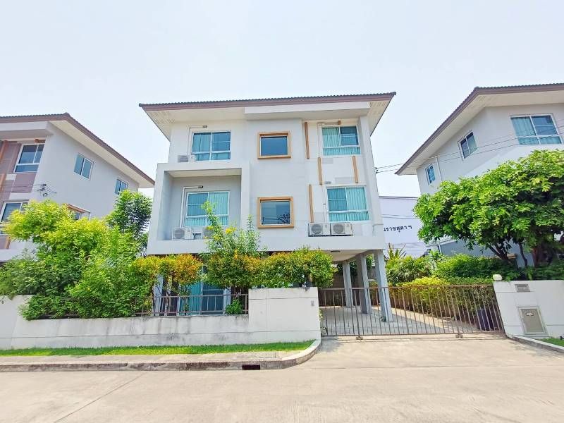 - บ้านให้เช่าในโครงการ วรารมย์ พรีเมี่ยม กาวิละ เชียงใหม่