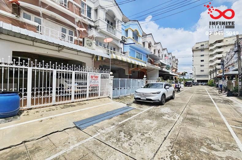 - ให้เช่าทาวน์เฮาส์ 3 ชั้น 20 ตรว. หมู่บ้านปาล์มสวีท ซ.ลาดพร้าว 80 ใกล้ MRT สายสีเหลือง