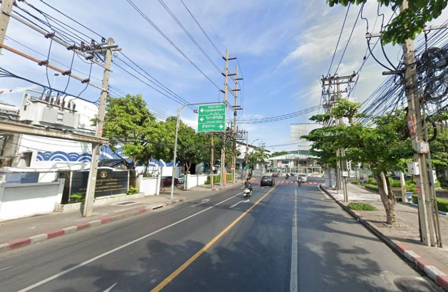 - ขายที่ดินรัชาดภิเษก ซอย 3 ใกล้ MRT พระราม 9 และ เซ็นทรัล พระราม 9