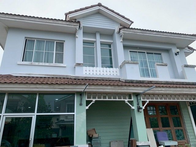 - ให้เช่าบ้านเดี่ยวหลังใหญ่ 3 ห้องนอน 2 ห้องน้ำ 1 ห้องรับแขก หมู่บ้านชลดา (ซอยวัดลาดปลาดุก)