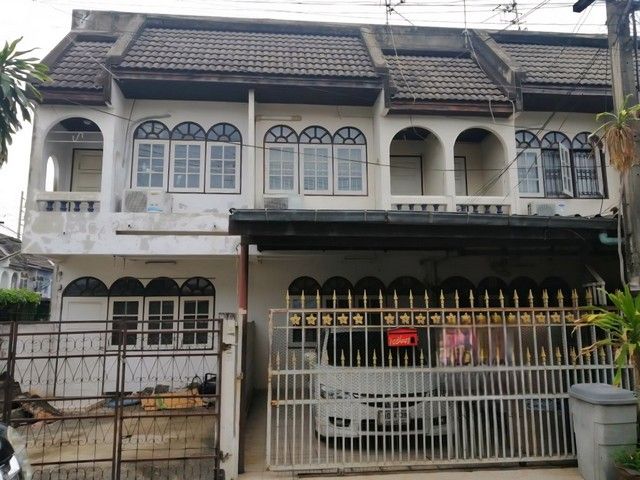 - ให้เช่า ทาวน์เฮ้าส์ 2ชั้น 20ตรว. ถนน ประดิษฐมนูธรรม ใกล้ทาวน์อินทาวน์