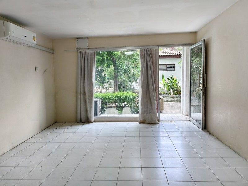 - คอนโด City Villa Condo F2 (ซิตี้ วิลล่า คอนโด)ขนาด32ตรม. ใกล้รถไฟฟ้าเพียง 500 ม. ทำเลลาดพร้าวเชื่อมต่อใจกลางเมืองสะดวก