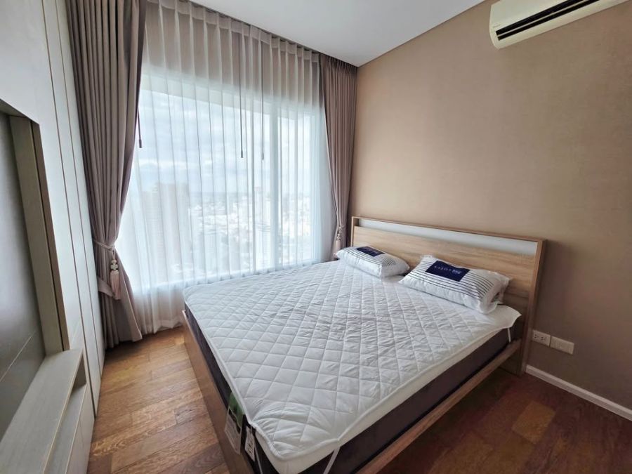 - ให้เช่า คอนโด The Saint Residence ขนาด 35 ตารางเมตร ชั้น 40 พร้อมอยู่ ใกล้ MRT พหลโยธิน และ BTS ห้าแยกลาดพร้าว แขวงจอมพล เขตจตุจักร กรุงเทพมหานคร