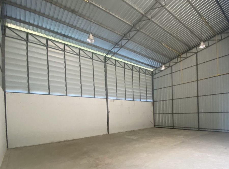- โกดังสายไหม-ออเงิน เริ่มต้นจดอย.ที่3,000บาท ทำเลดี ใกล้ถนนจตุโชติ ถนนพหลโยธิน สนามบินดอนเมือง ห้างสรรพสินค้า ตลาดเอซีสายไหมและสายไหมอเวนิว