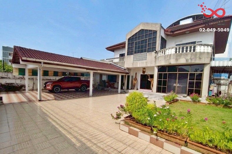 - ขายบ้านเดี่ยว ซอยลาดพร้าว 109 หลังใหญ่ 2 ชั้น 102 ตร.ว ใกล้ MRT บางกะปิ