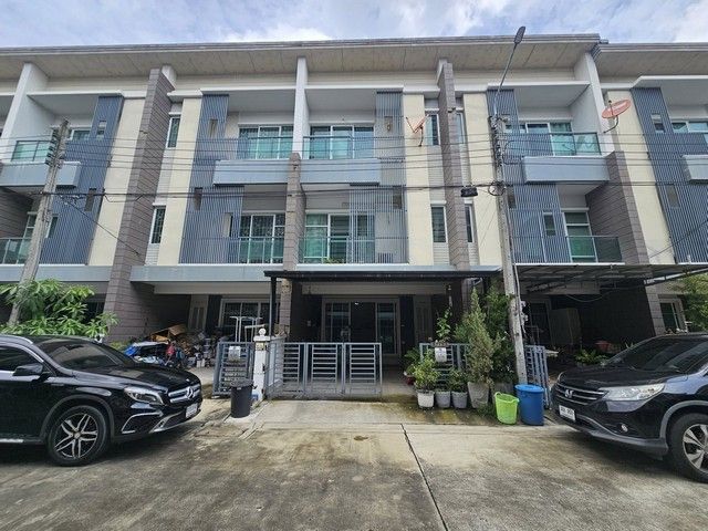 - ลดราคาหนักมาก ขายด่วน ราคาดีที่สุดโครงการ Town Avenue ศรีนครินทร์ ซอยอ่อน นุช68