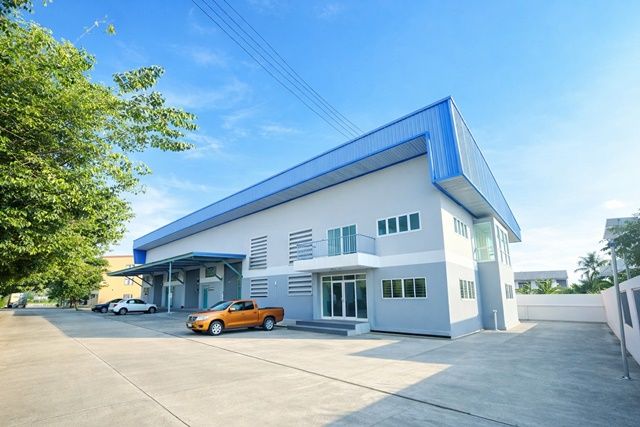 - โกดังให้เช่า 640 ตร.ม FirstFair ปั้ม Shell ตลาดชัชวาลคลอง7 ใกล้แสงทองอารีน่า 650 ม. 660 ตร.วา.