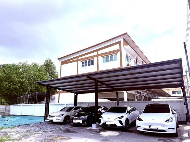 - ให้เช่าด่วน! โรงงานผลิตเครื่องสำอาง-อาหาร มาตรฐาน GMP พร้อมเข้าอยู่ ลาดกระบัง กรุงเทพ