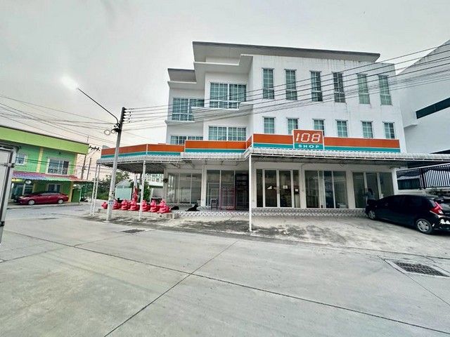 - โฮมออฟฟิศ 3ชั้น เปิดคาเฟ่ร้านอาหารได้ ทำโฮมออฟฟิศได้ ทำเลดี ใกล้อมตะพักอาศัยได้มีเฟอร์ให้