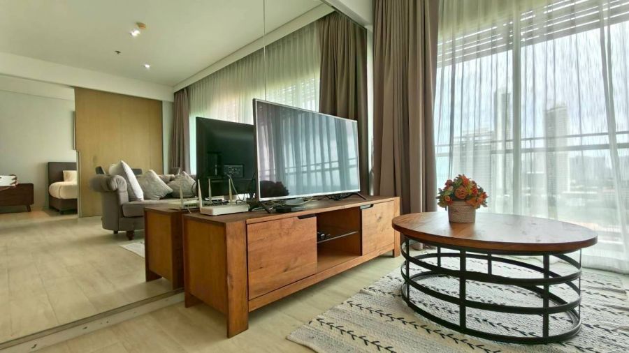 - ขายคอนโดติดทะเล ราคาดีมาก เวอรันดา เรสซิเดนซ์ พัทยา (Veranda Residence Pattaya)
