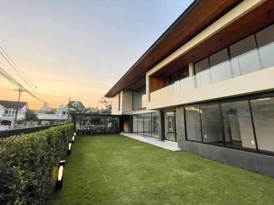 - ให้เช่า บ้านเดี่ยว โครงการ เอเวอร์กรีน บางนา กม.5 บ้านหรู พร้อมอยู่ ใกล้ รร. นานาชาติ ราคา 250,000 บาท/เดือน