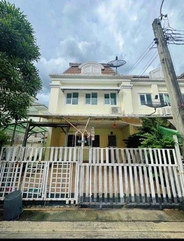 - ให้เช่าทาวน์โฮม เลี้ยงสัตว์ได้ โครงการ The Exclusive Townhome นวลจันทร์ 56 หลังมุม นวลจันทร์ - เลียบด่วนรามอินทรา
